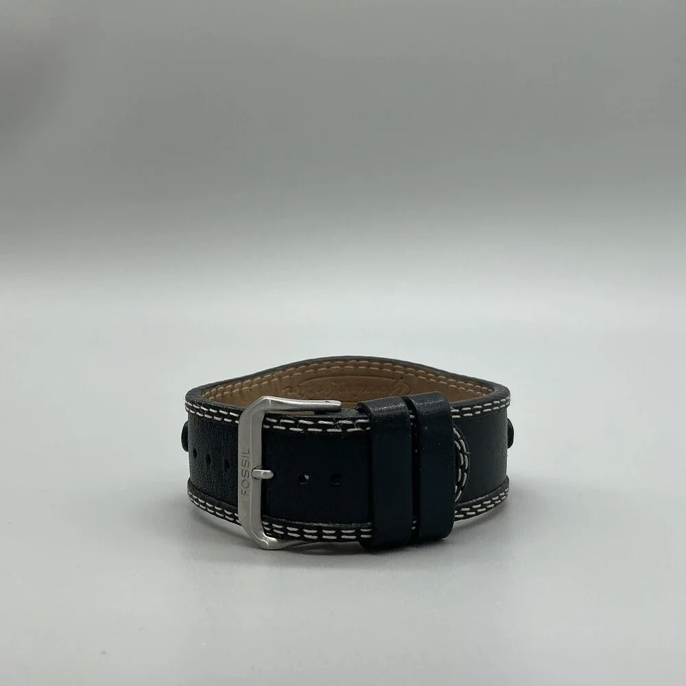 Fossil ES-9814 Womens Watch 26mm Black Star Dial Silver Tone Leather New Battery